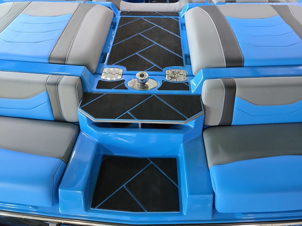 2025 Malibu Boats 23 LSV