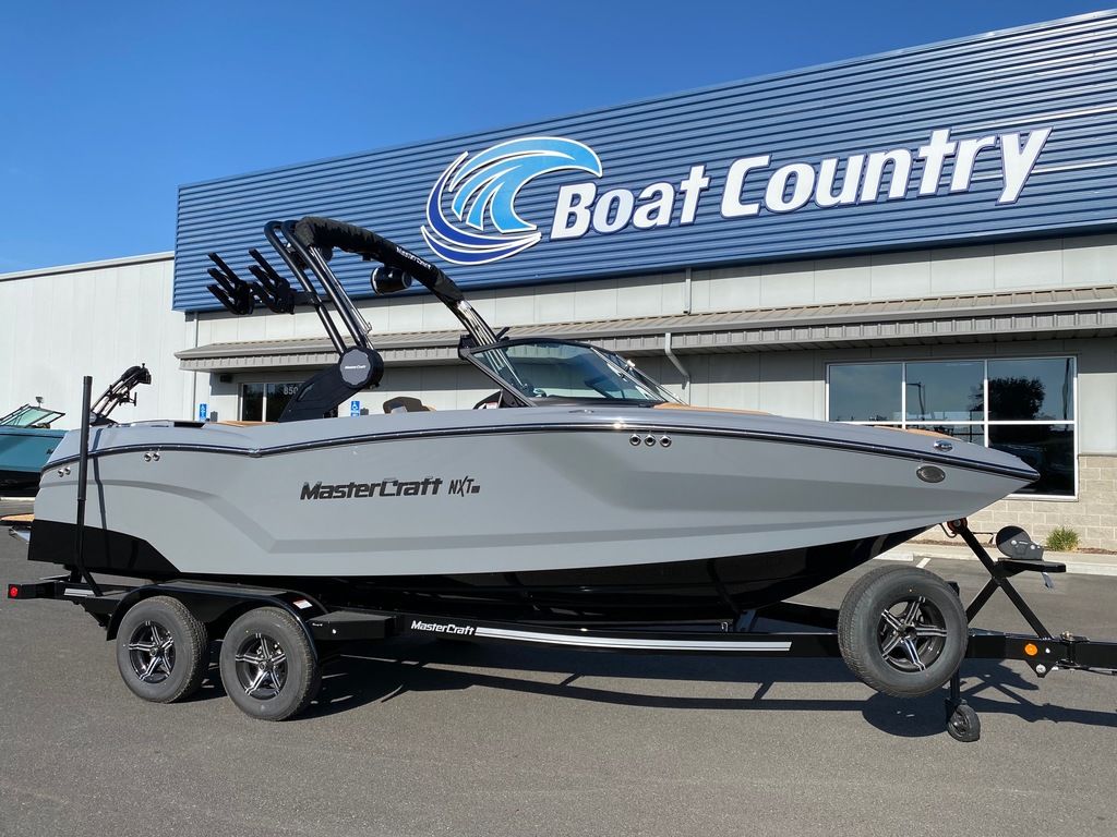 2025 MasterCraft NXT 22