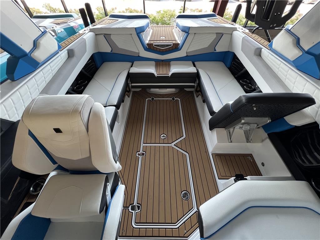 2023 Nautique G23