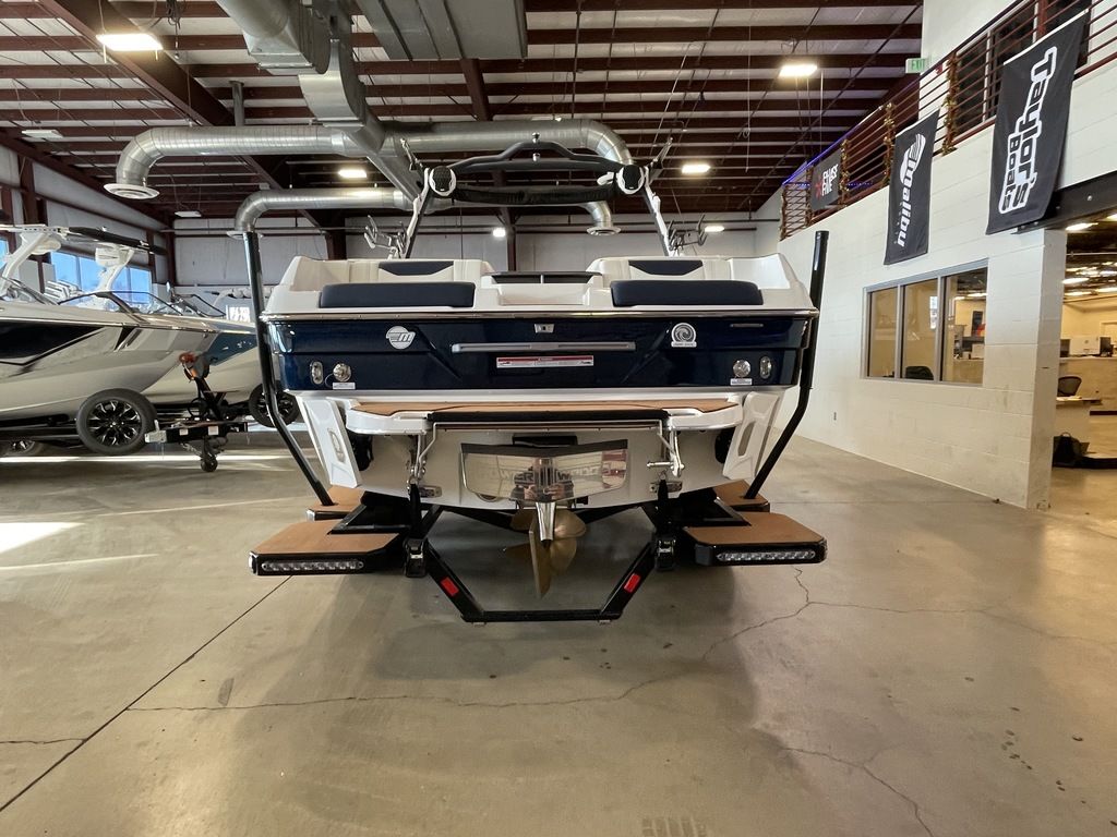 2025 Malibu Boats 23 LSV