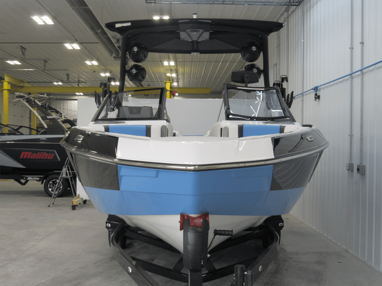 2024 Malibu 23 LSV – 5 Year Warranty Available!