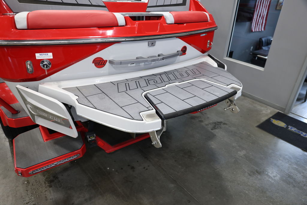 2024 Malibu Boats 24 MXZ