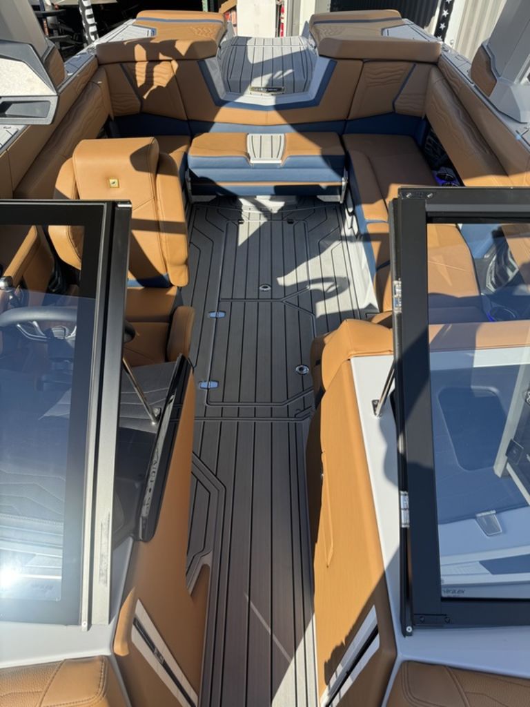 2025 Nautique Super Air Nautique G23
