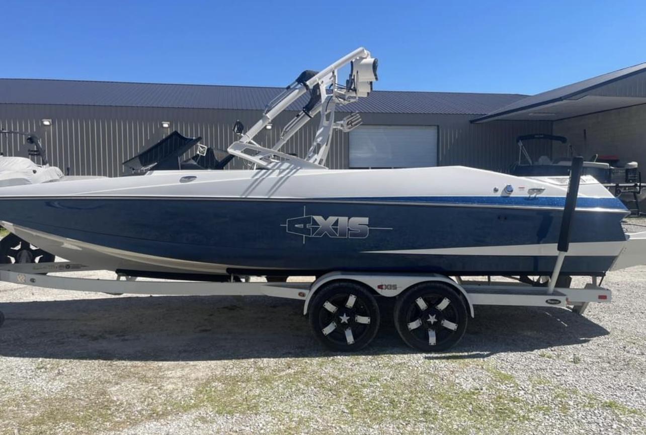 2014 Axis A24