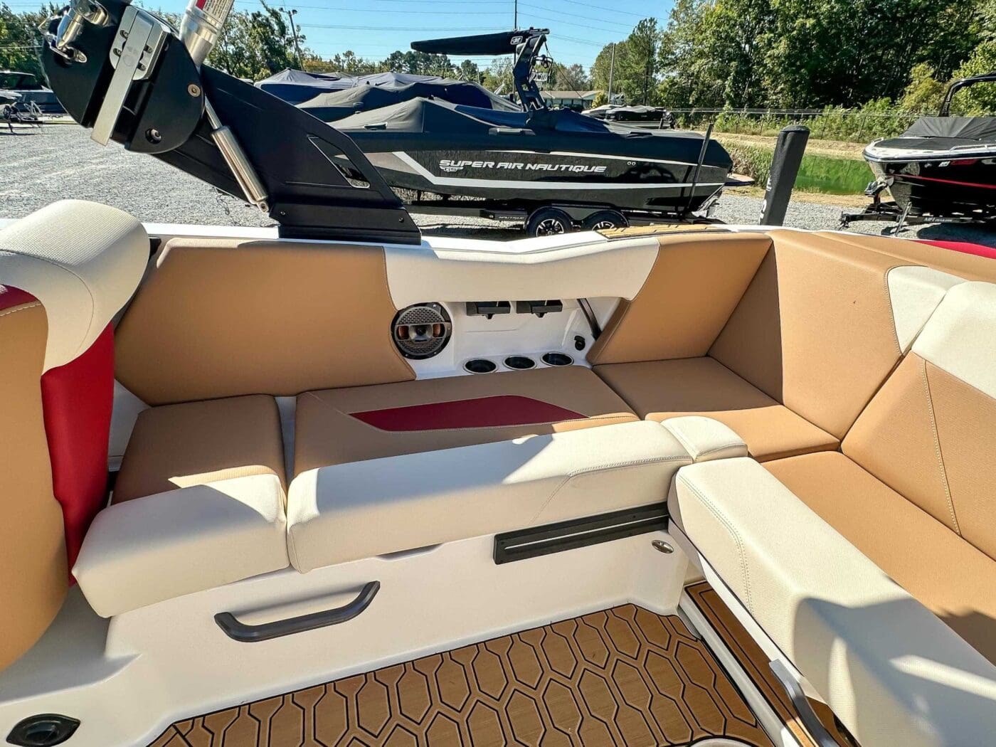 2022 MasterCraft NXT22