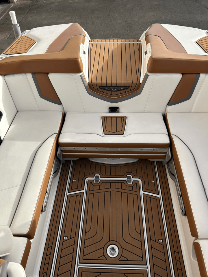 2019 Nautique G23