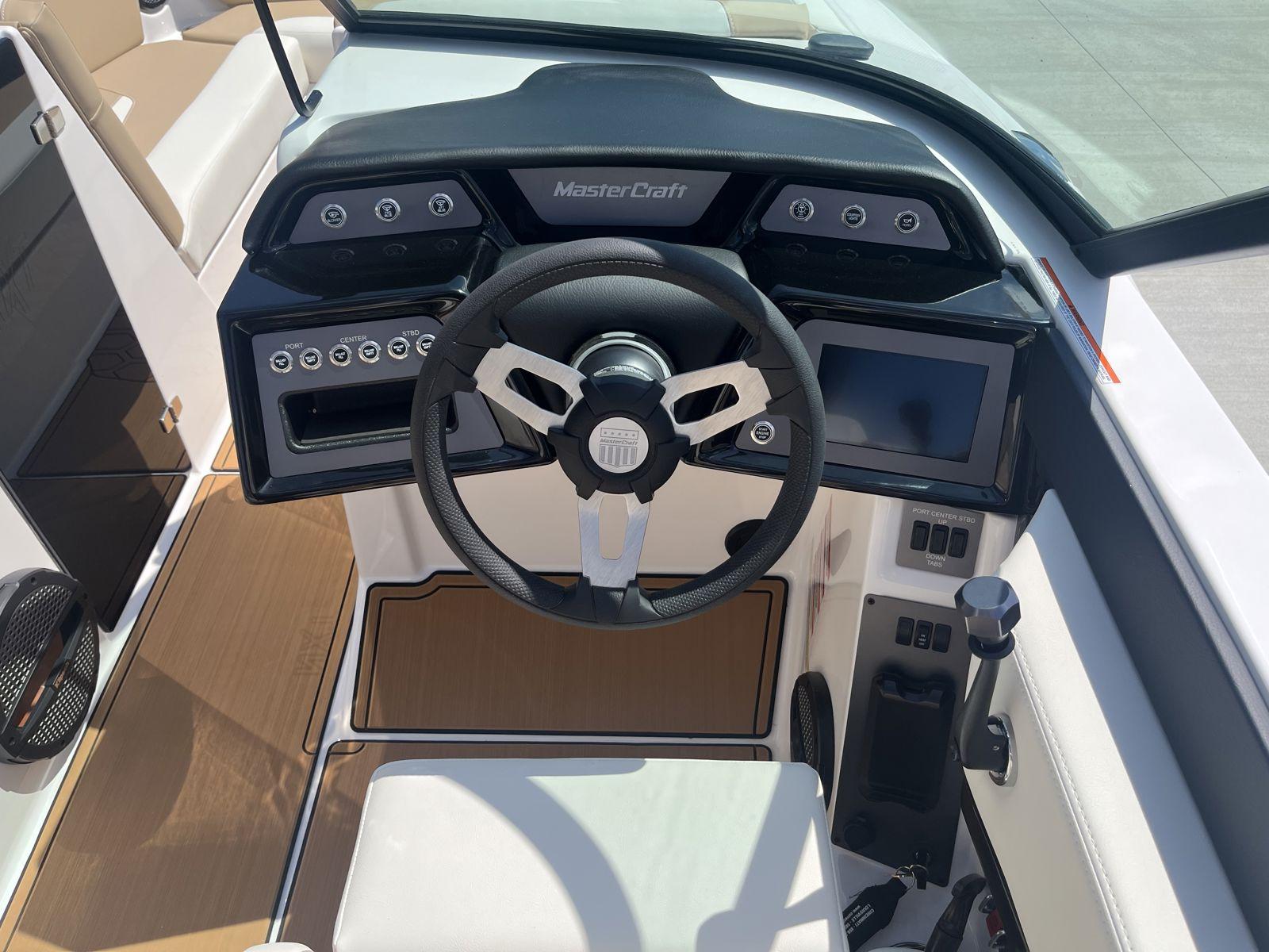 boat.Title