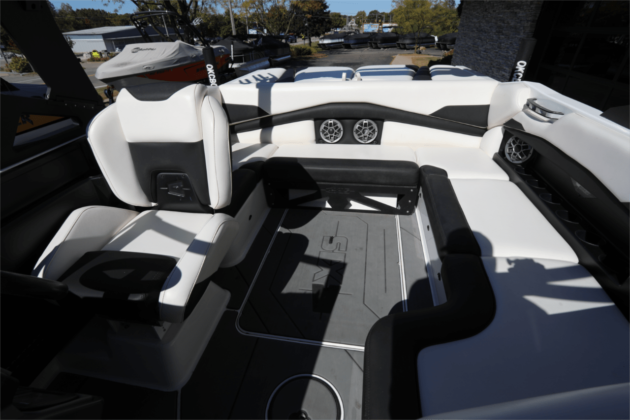 2019 Axis A20 &#8211; New Arrival!! &#8211; Only 169 Hours!!