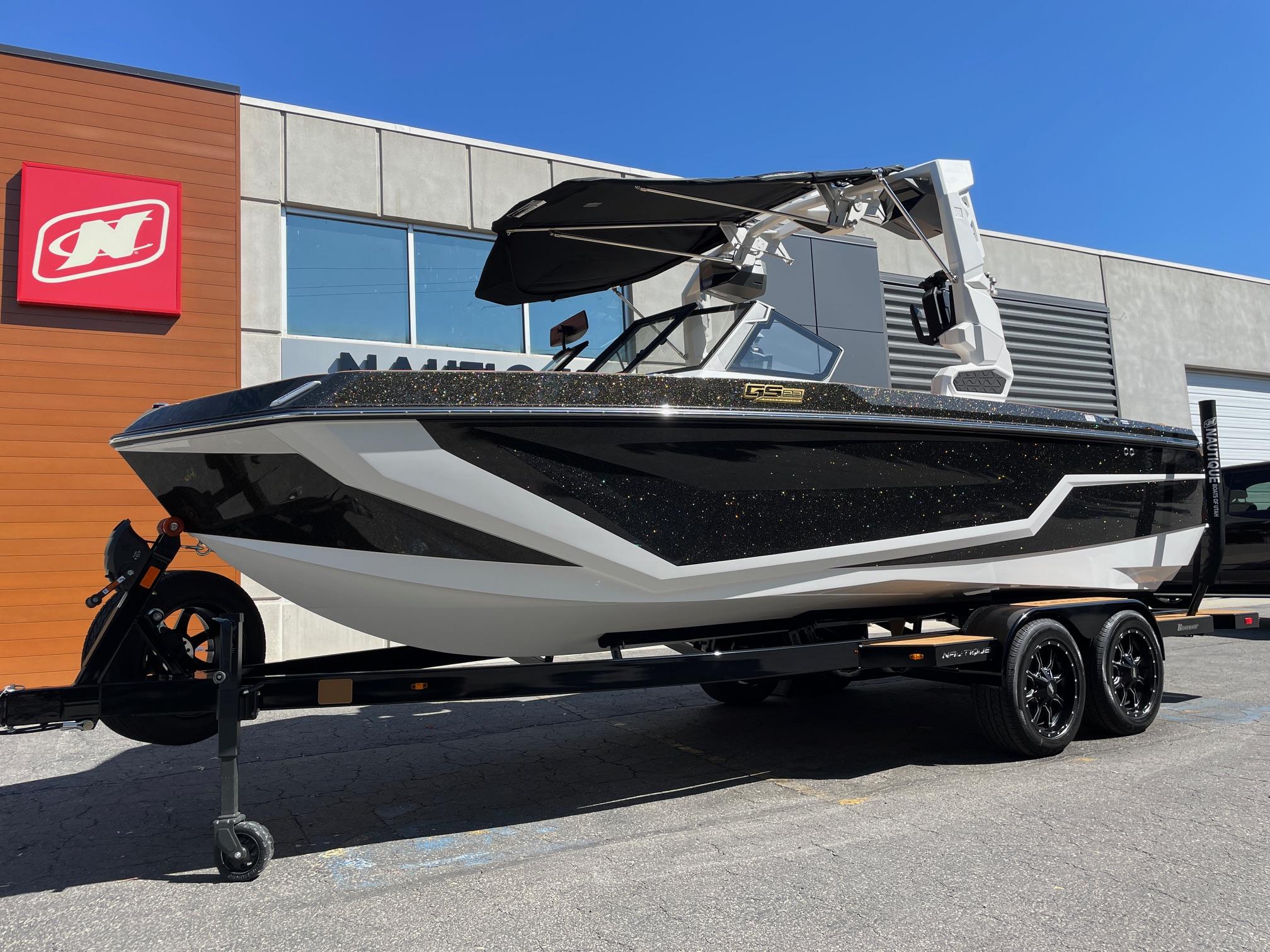 boat.Title