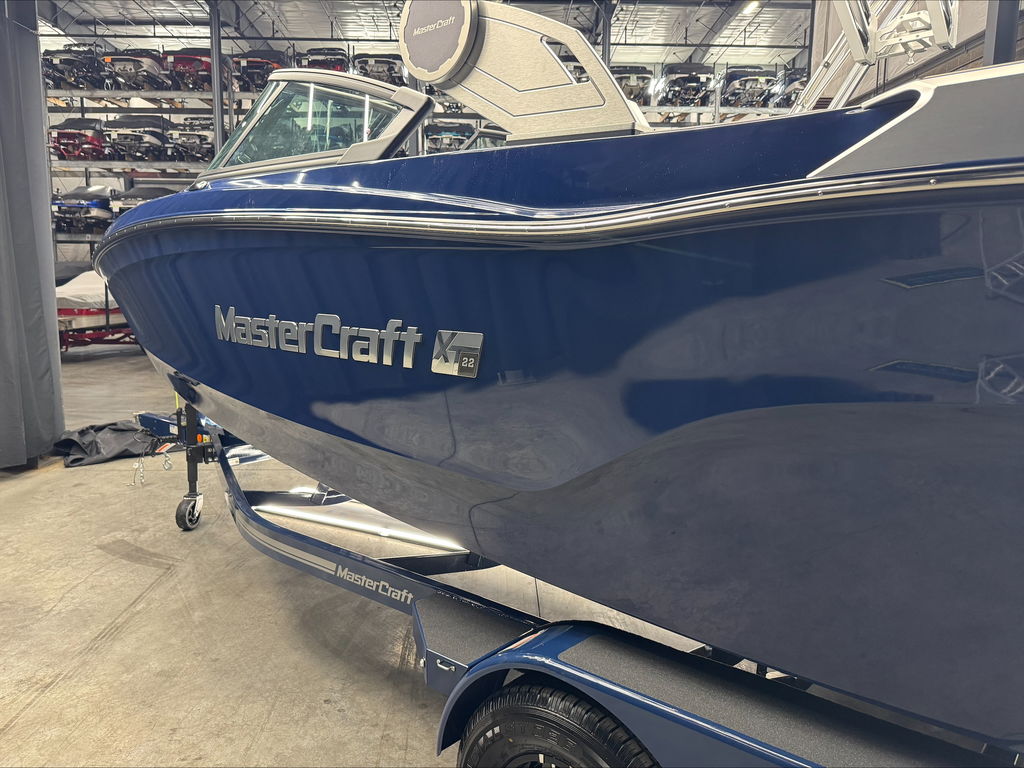 2025 MasterCraft XT22