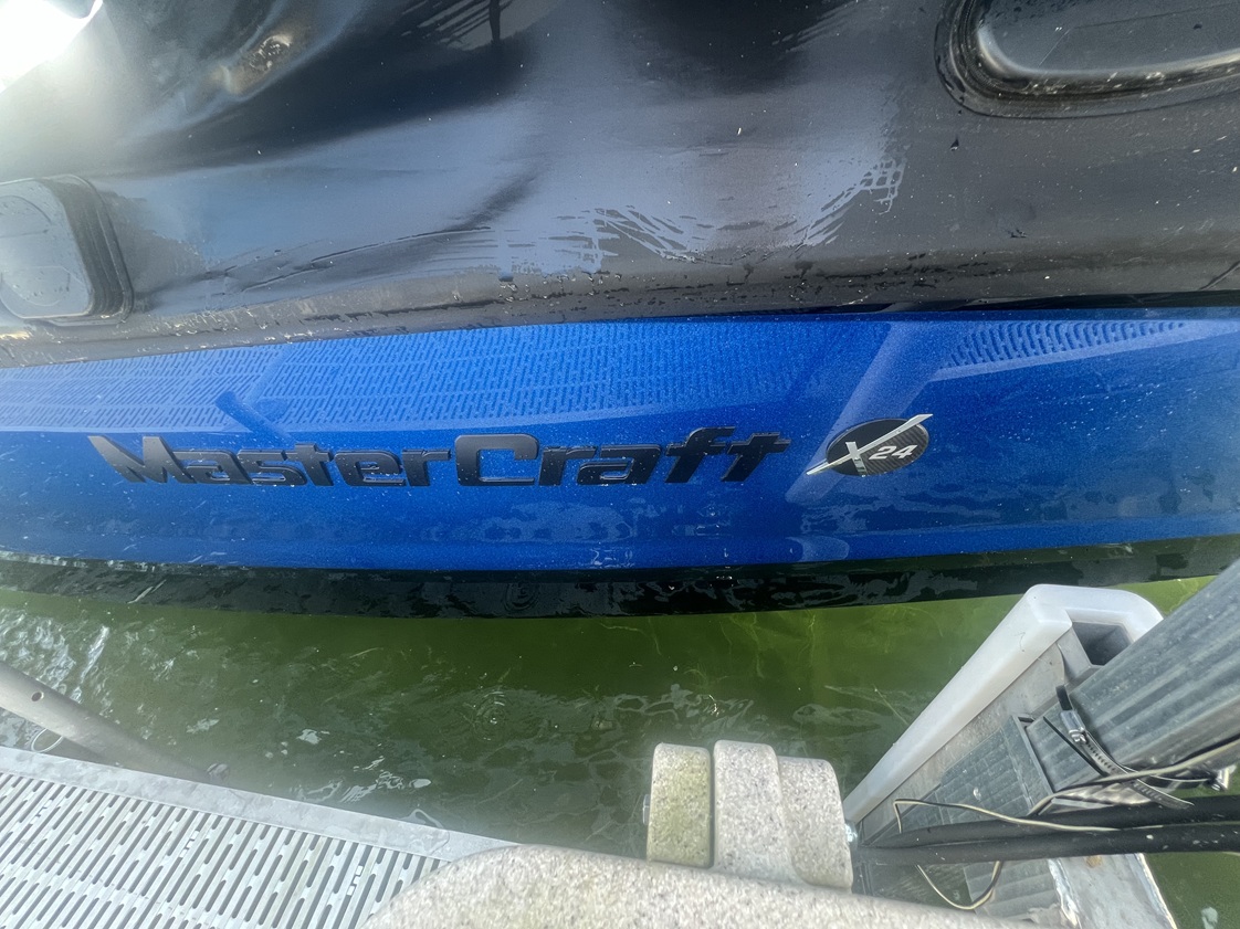 2021 Mastercraft X24