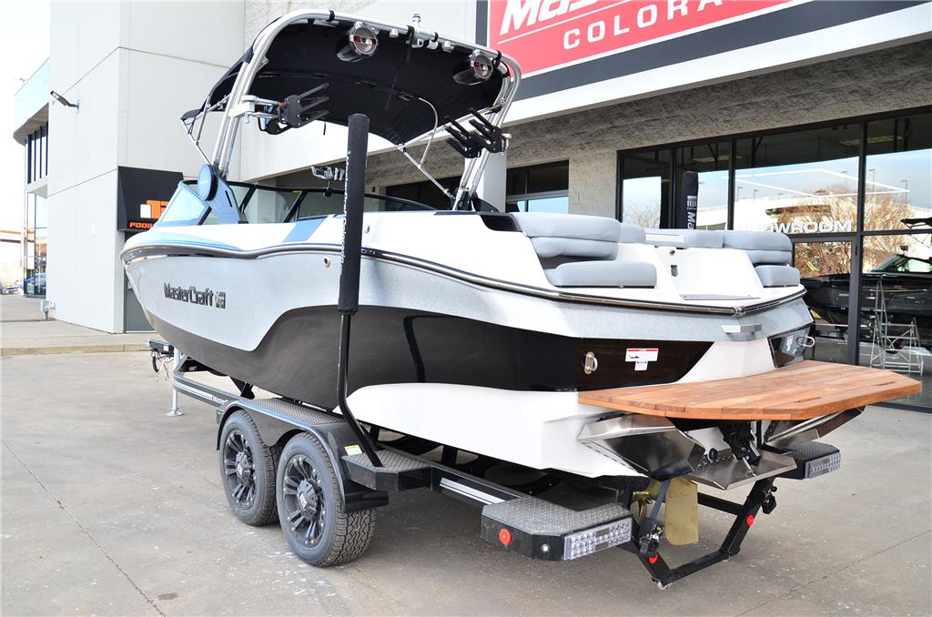 2022 MasterCraft XT24 -JUST 47 HOURS! Transferrable Warranty! LOADED!