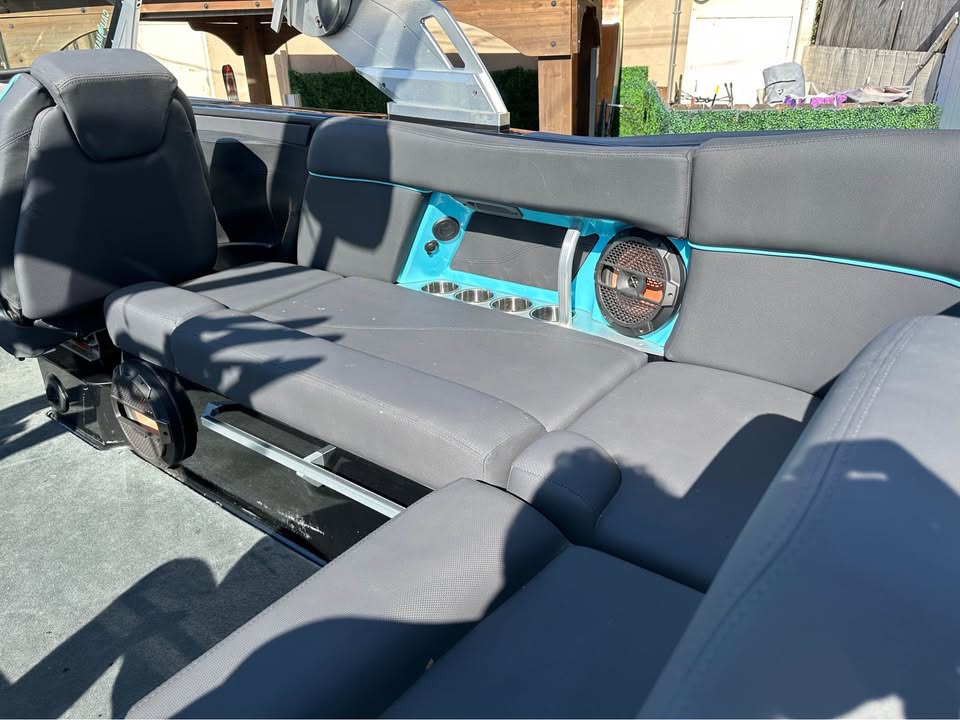 2018 MasterCraft X23