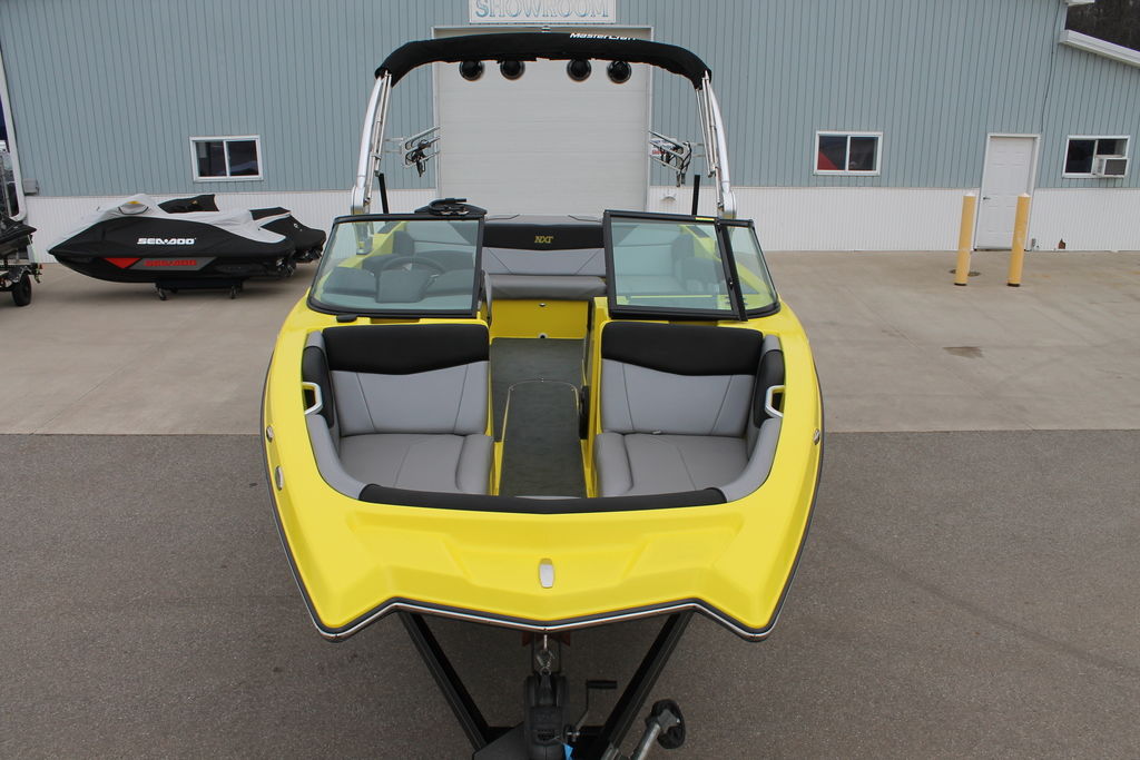 2018 MasterCraft NXT22