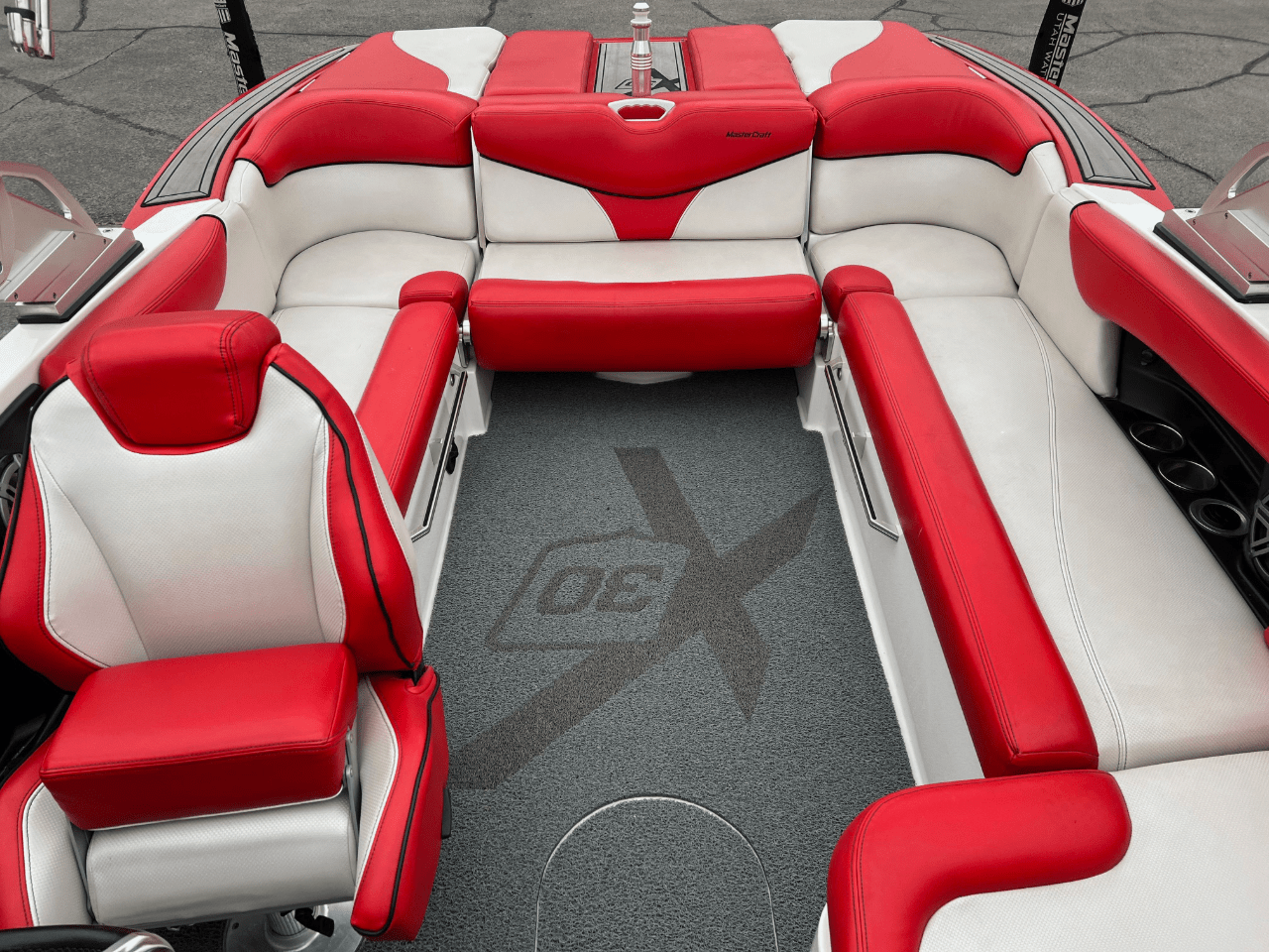 2016 23 MasterCraft X30