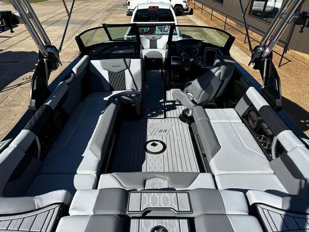 2024 MasterCraft XT23