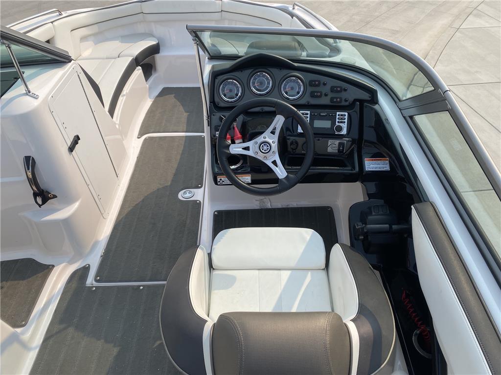2005 Malibu Wakesetter 21 XTI