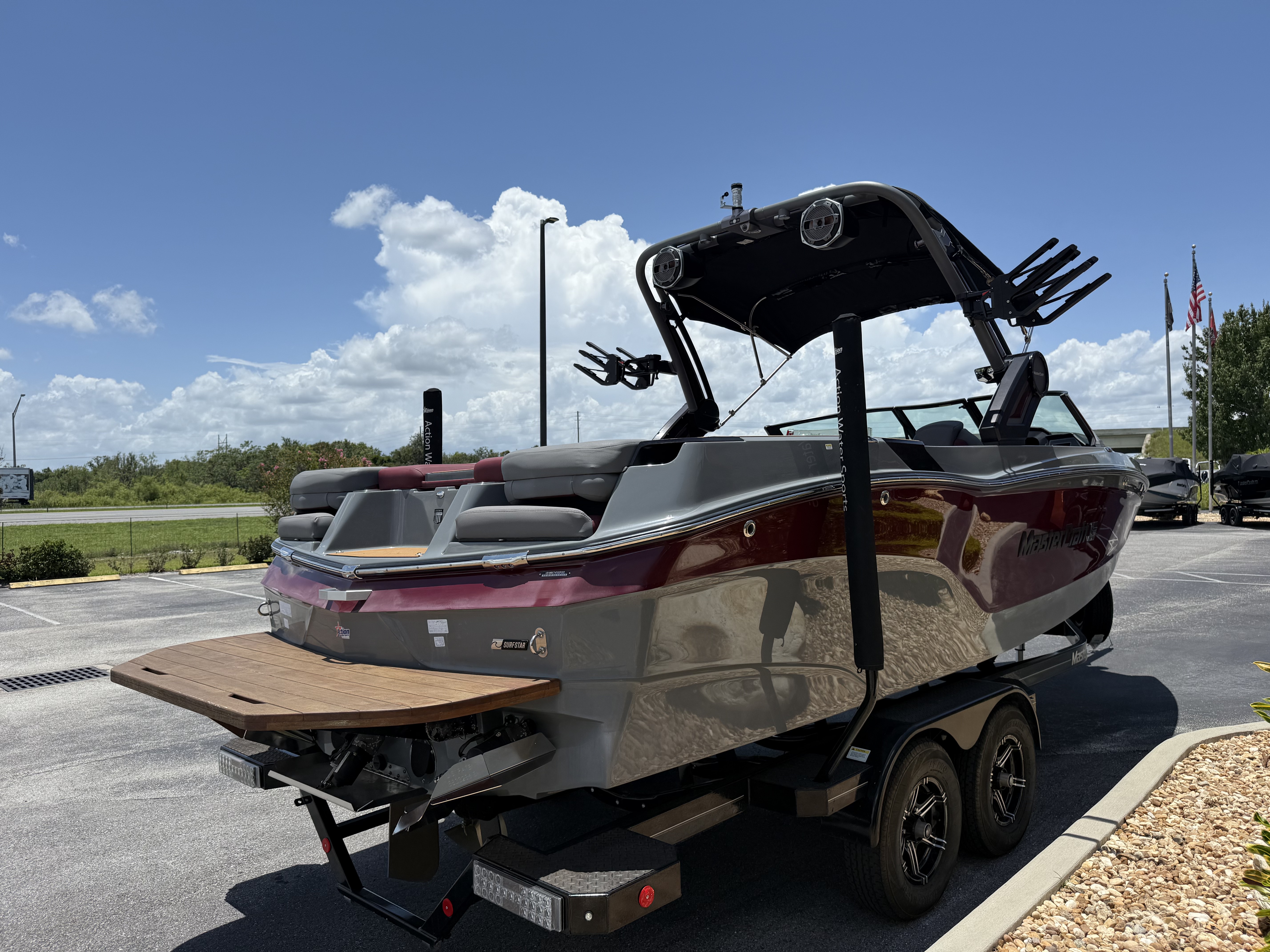 2022 MasterCraft XT24