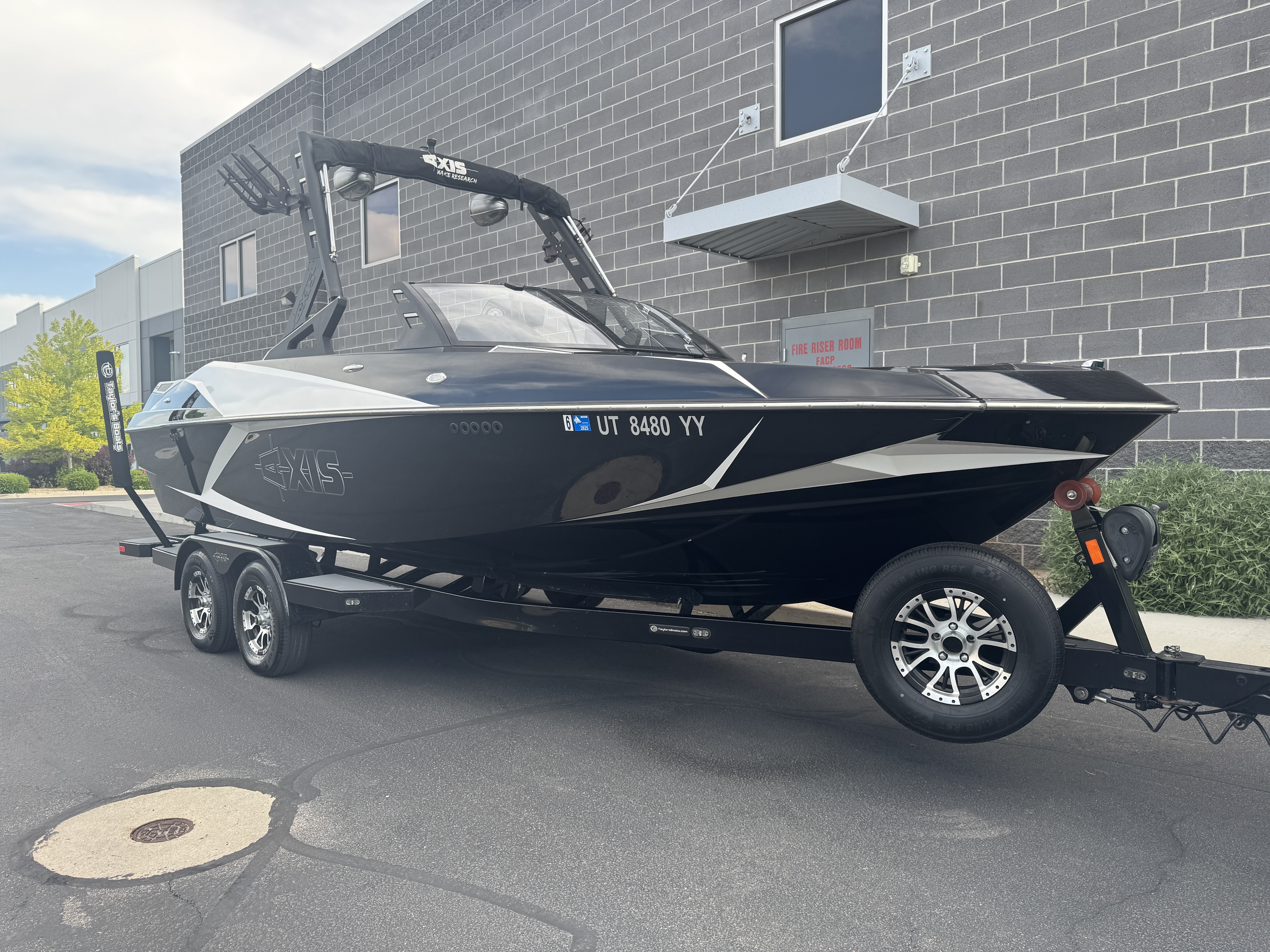 2018 Axis A22 Original Owner Low Hours