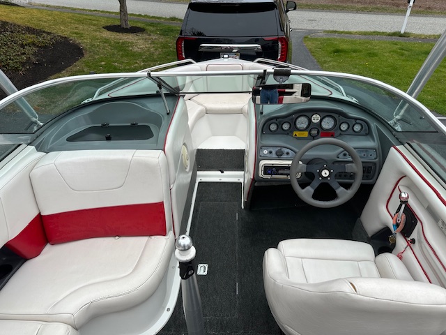 1995 Mastercraft Maristar 225 VRS with Corvette LT1