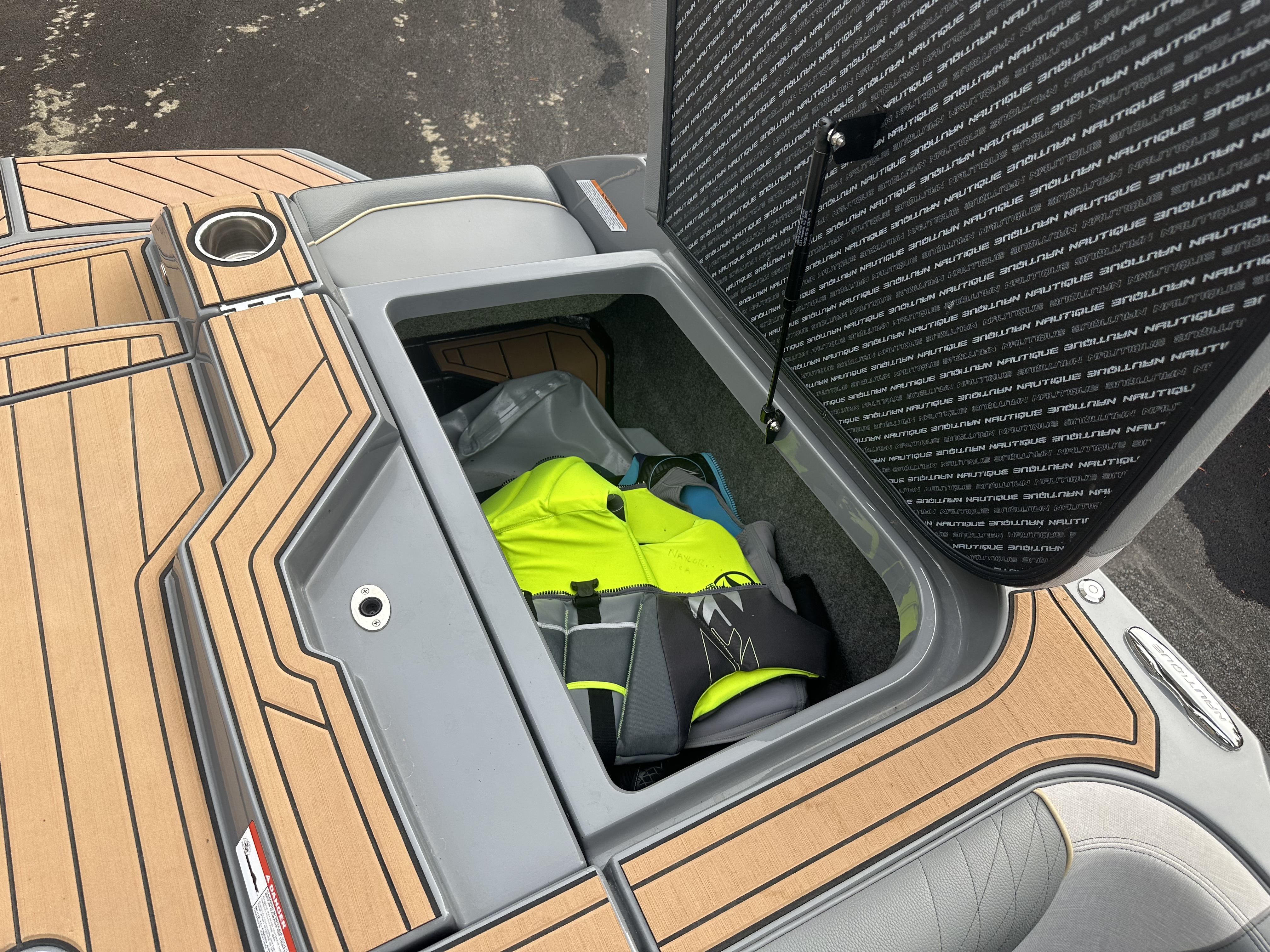 2021 Super Air Nautique GS 22