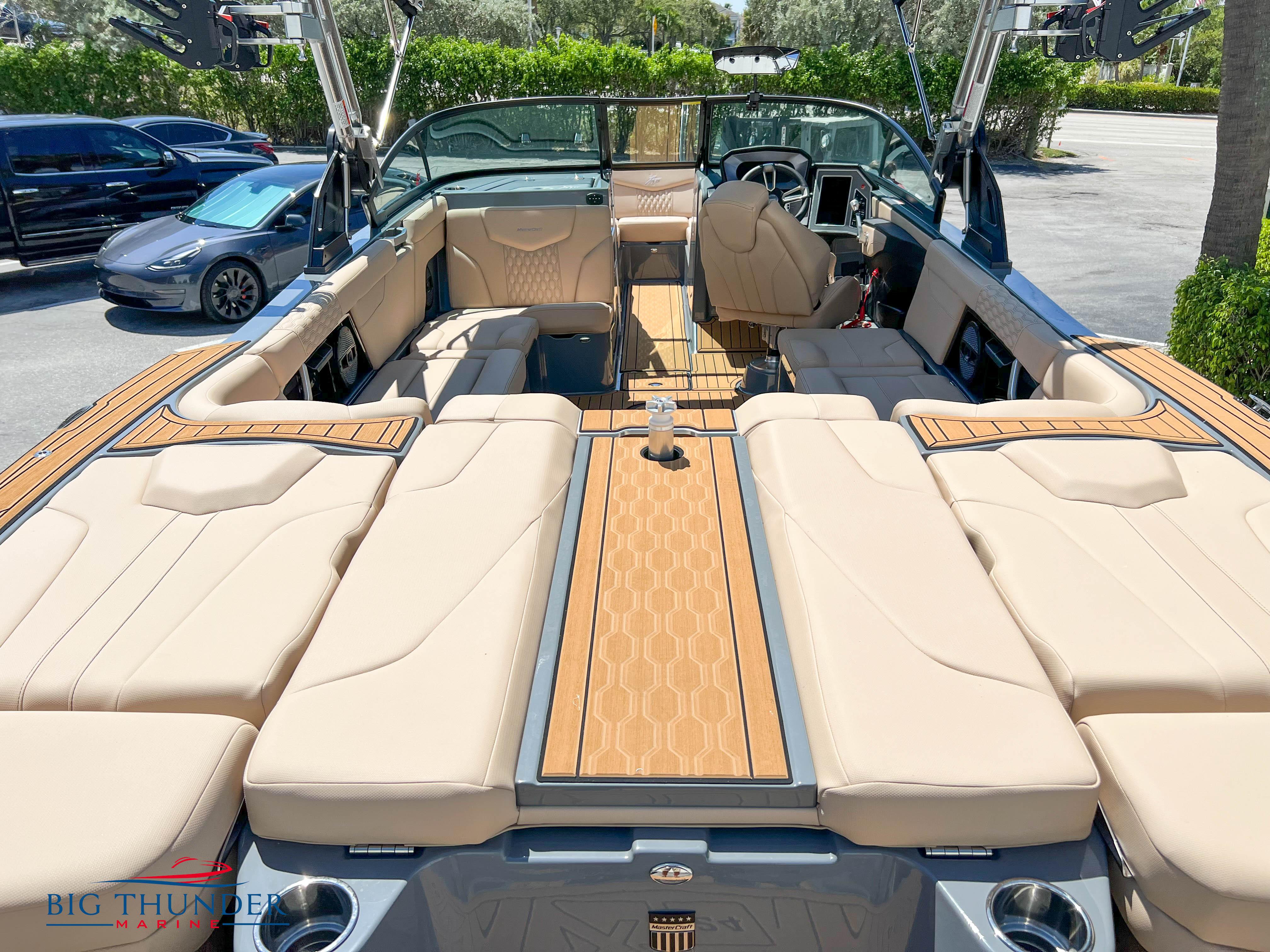 2023 Mastercraft XT24