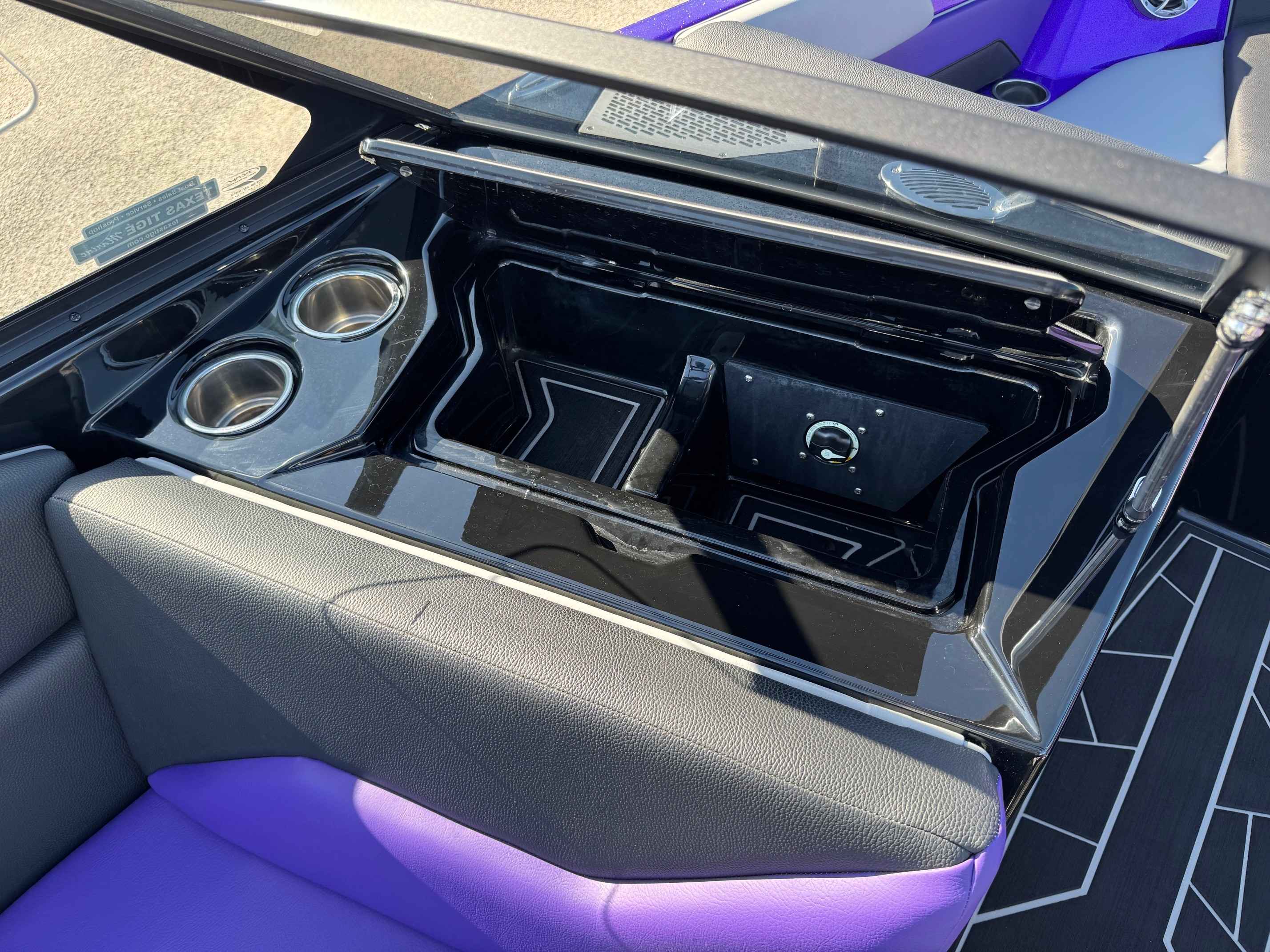 2025 ATX 22 Type-S Icon