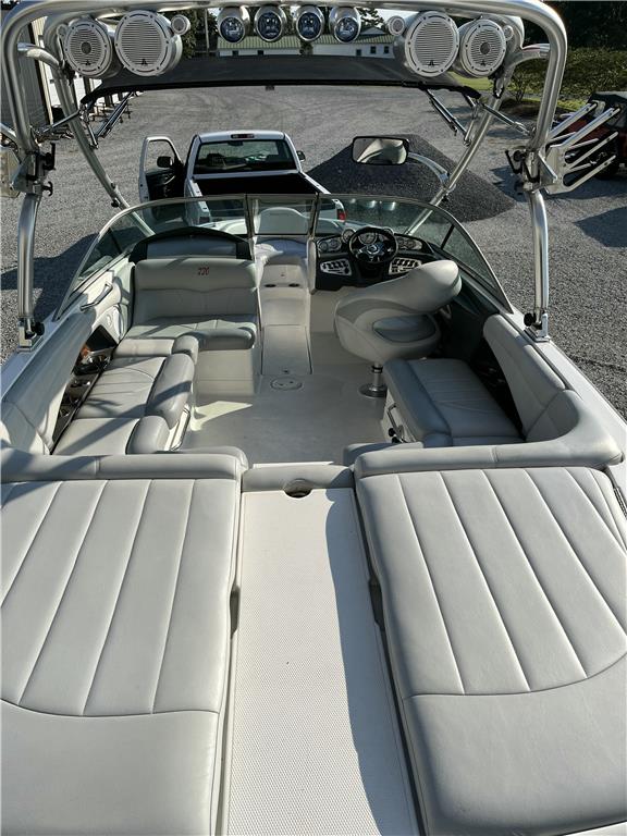 23 FT MASTERCRAFT WAKEBOARD BOAT Icon