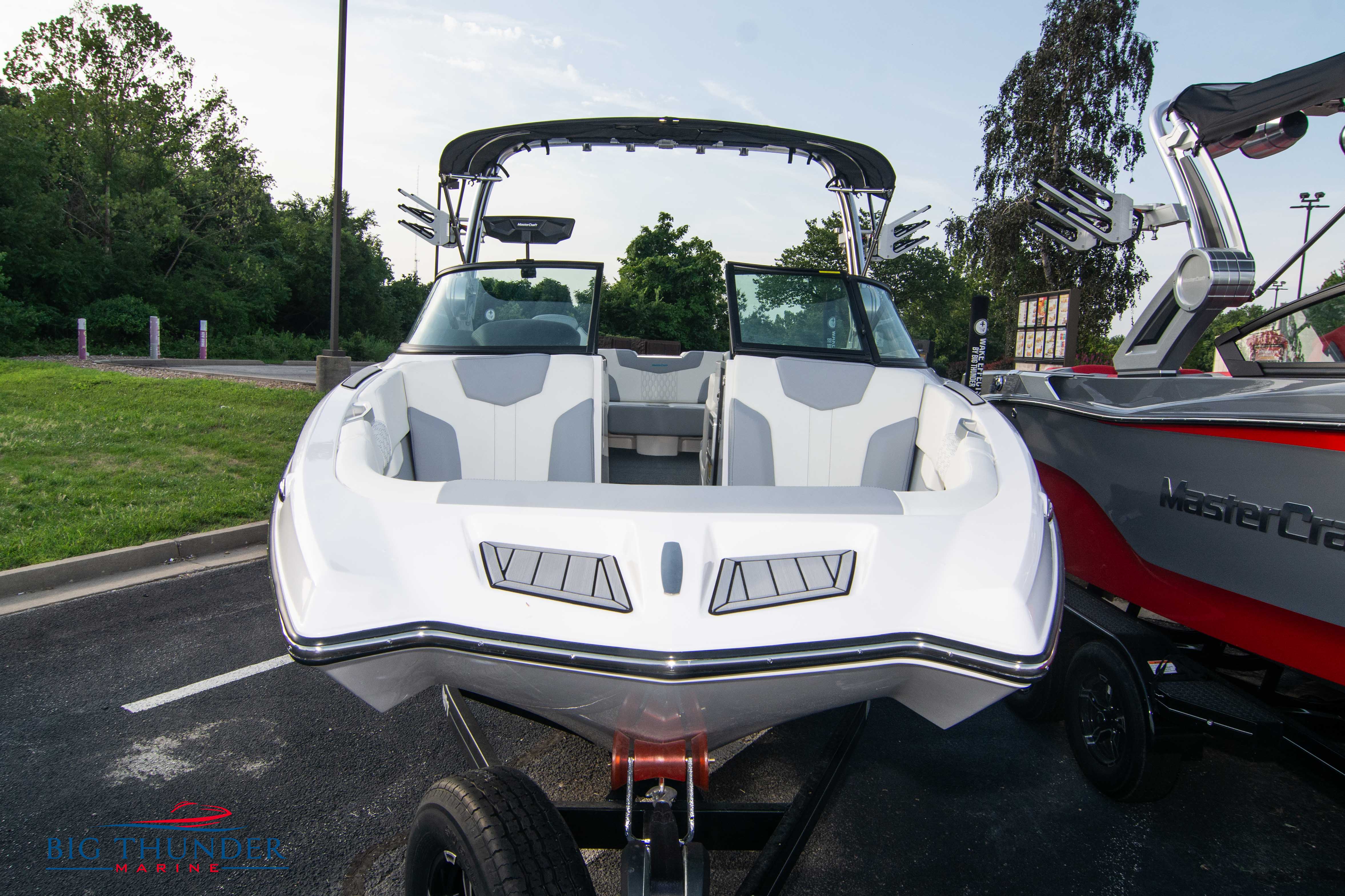 2023 Mastercraft XT24