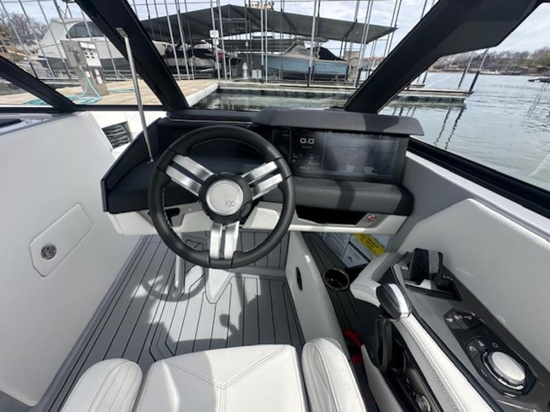 2025 Nautique G23