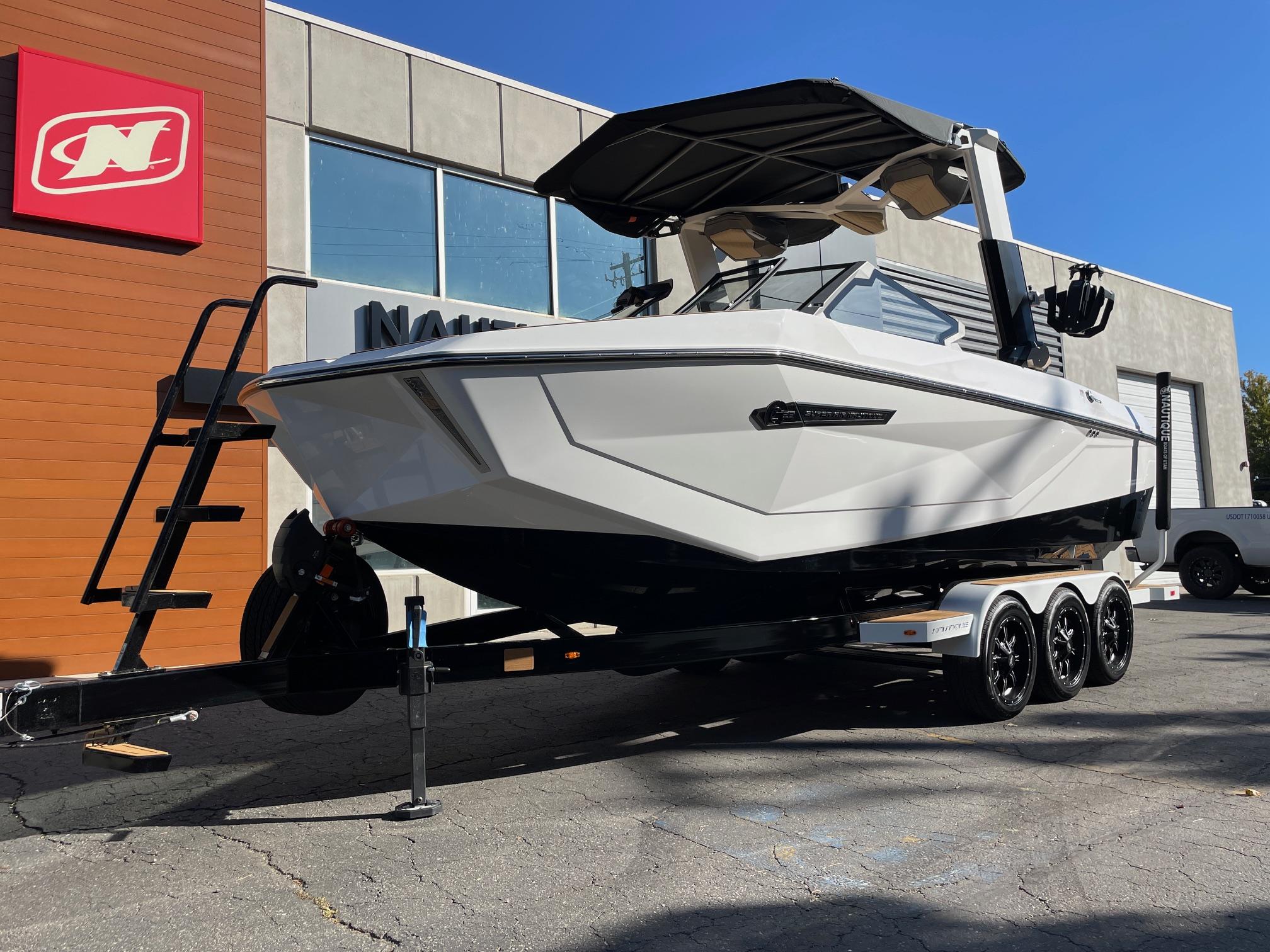 boat.Title