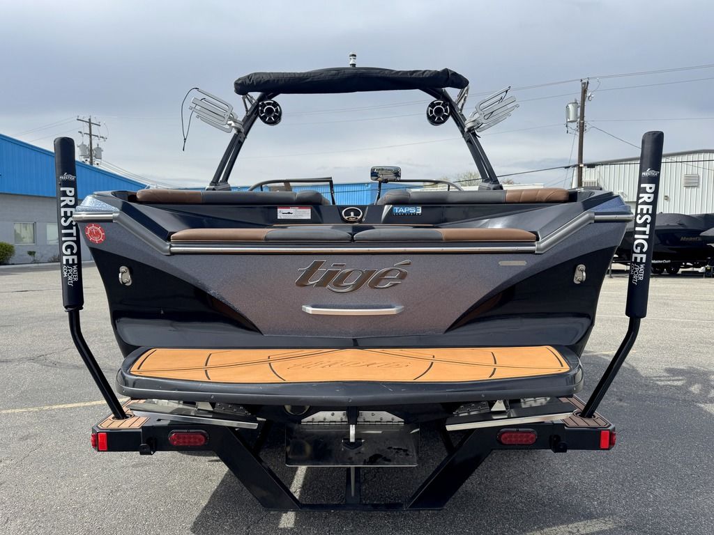 2018 Tige R21