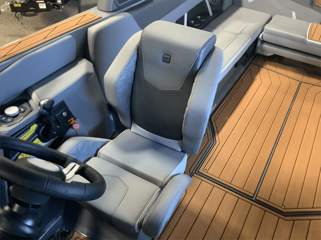 2025 Nautique GS24