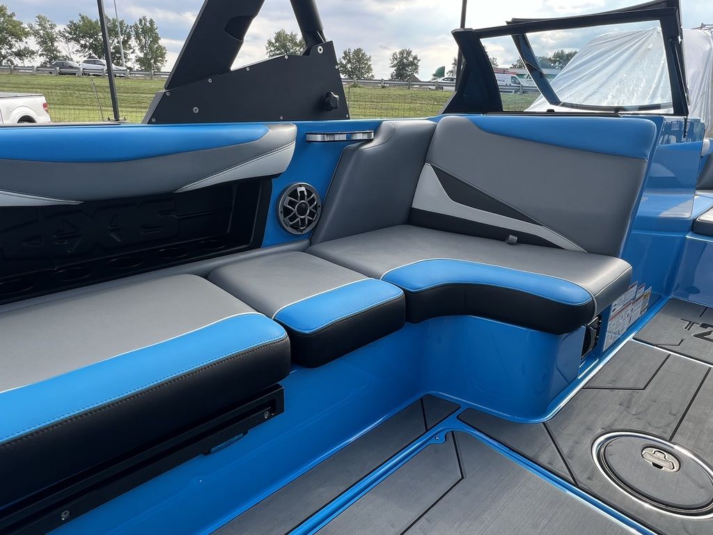 2020 Axis Wake Research T22