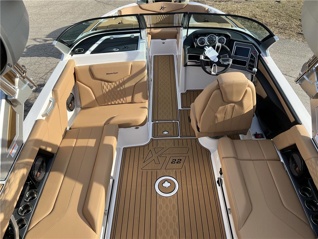 2024 Mastercraft XT-22 | 209109