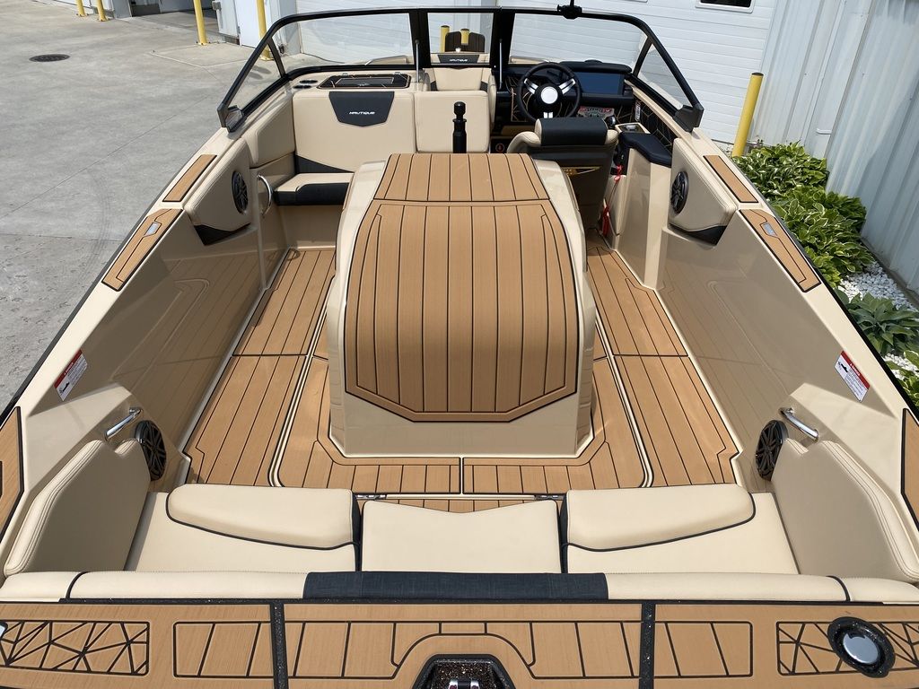 2025 Nautique Ski Nautique 200