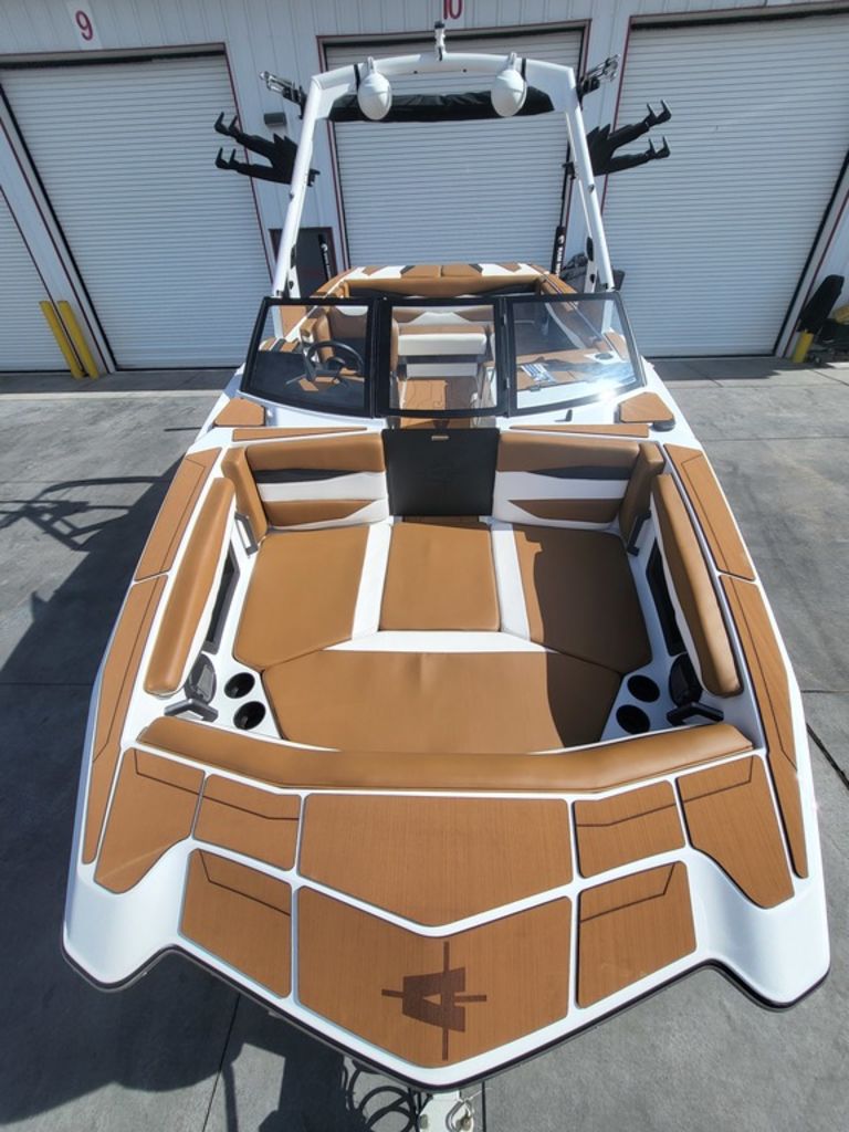 2025 Axis Wake Research A225