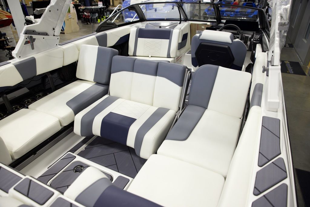 2025 Malibu Boats 23 LSV