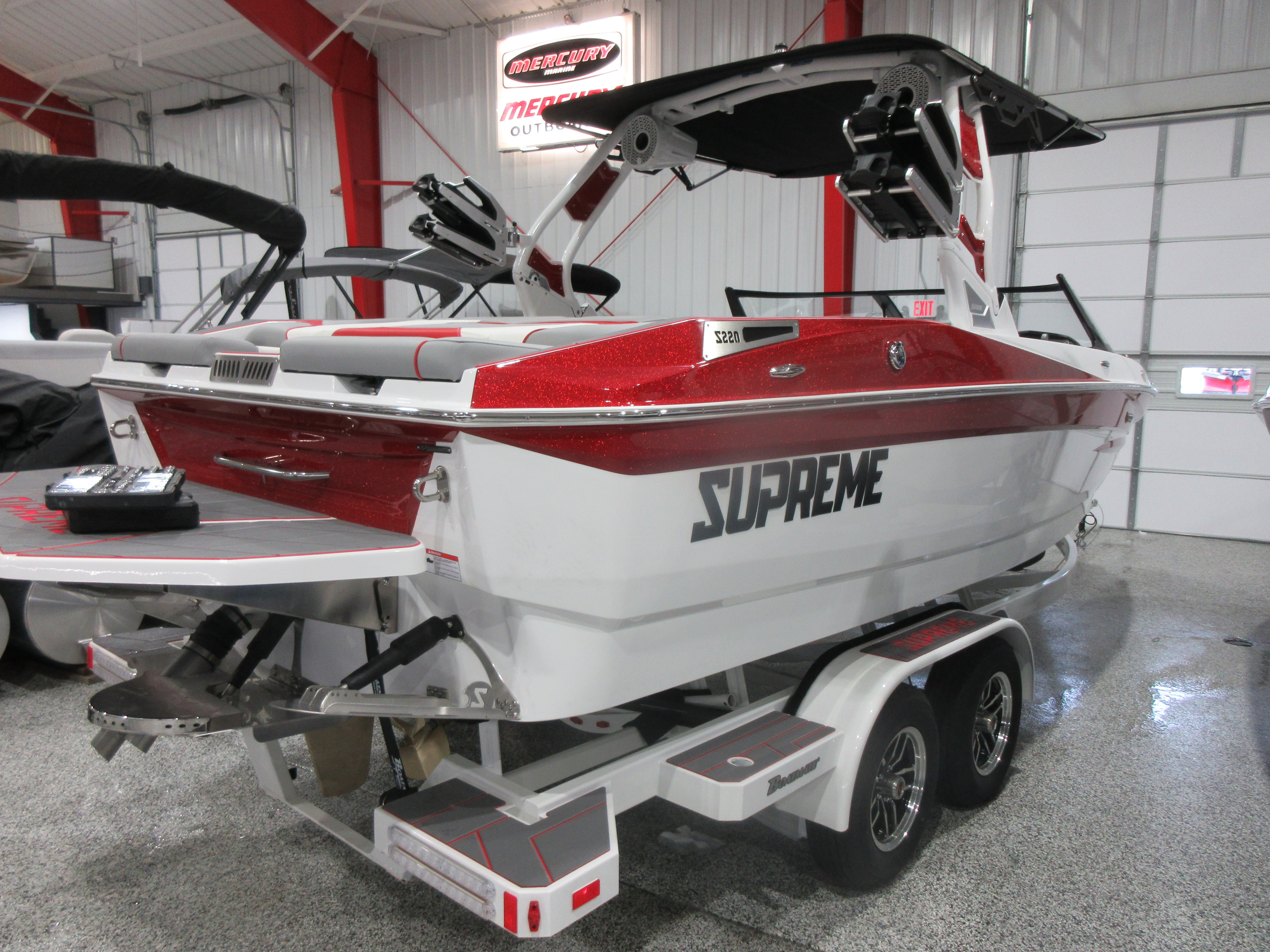 2024 Supreme S220