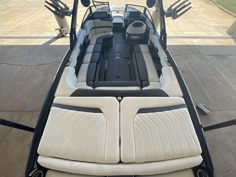 2016 MALIBU 25LSV