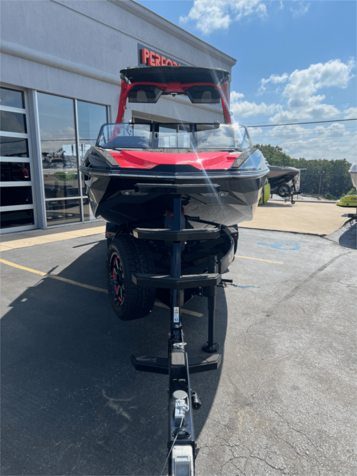 2025 SUPRA SL450 LOADED WITH POWER BIMINI PLUS