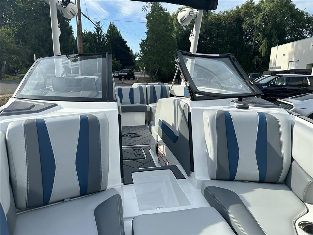 2023 Malibu 22 LSV WAKESETTER TB **Price Reduced**