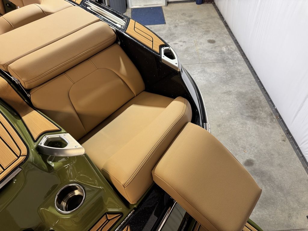 2025 MasterCraft X24