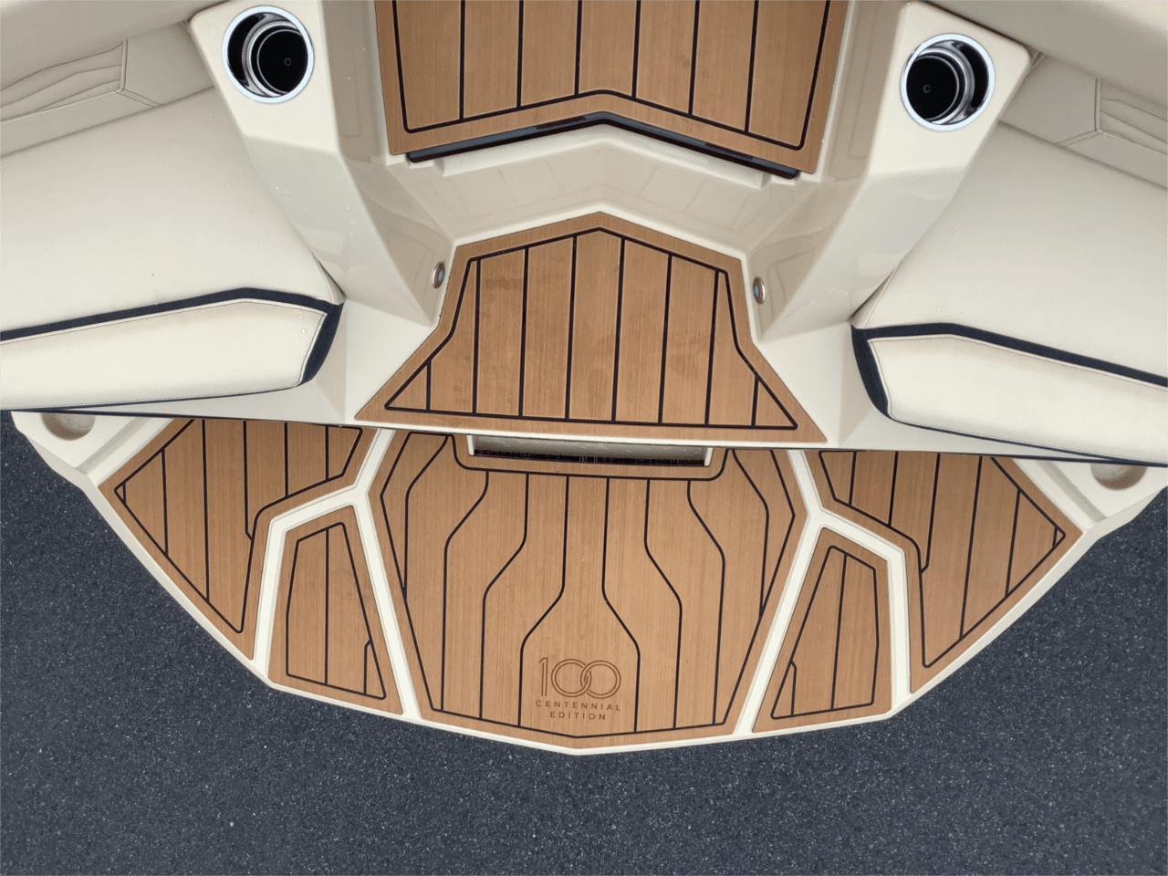 2025 Nautique G23