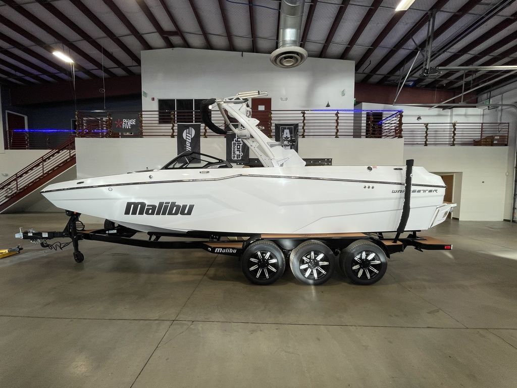 boat.Title