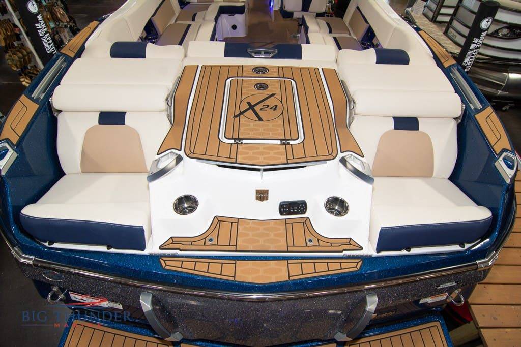 2022 MasterCraft X24