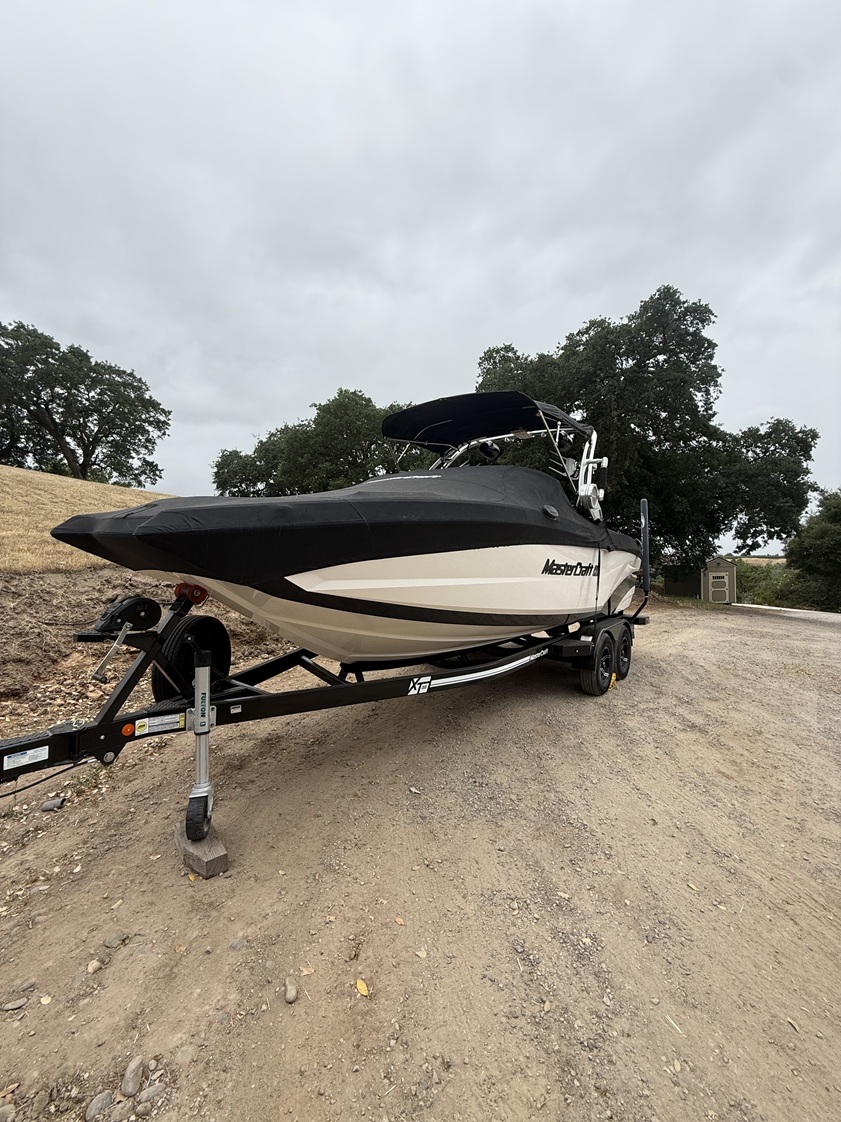 2021 Mastercraft XT22 w/ Trailer Icon