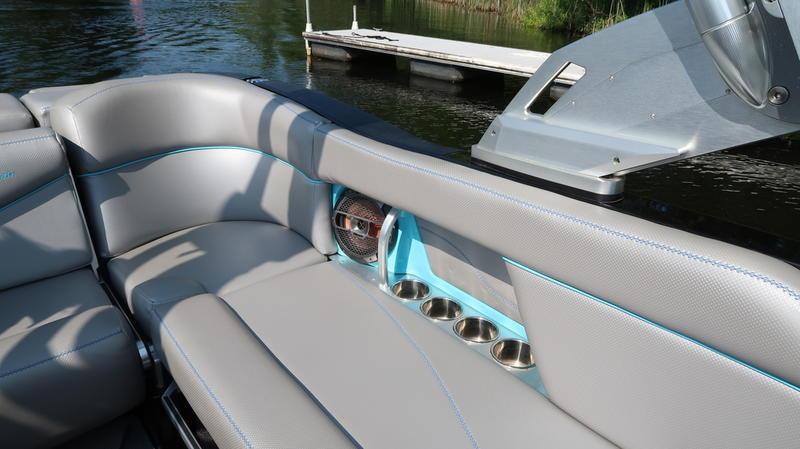 2018 MasterCraft X23