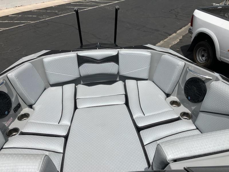 2022 Supreme ZS252