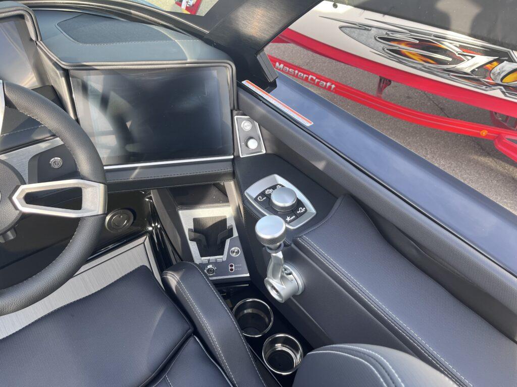 2025 MasterCraft X24